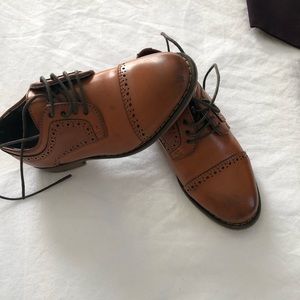 Boys formal shoes size 9